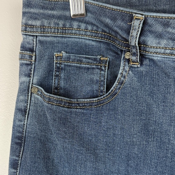 CHARLIE B Denim Flare Jeans with Gold Embroidery - Picture 4 of 15